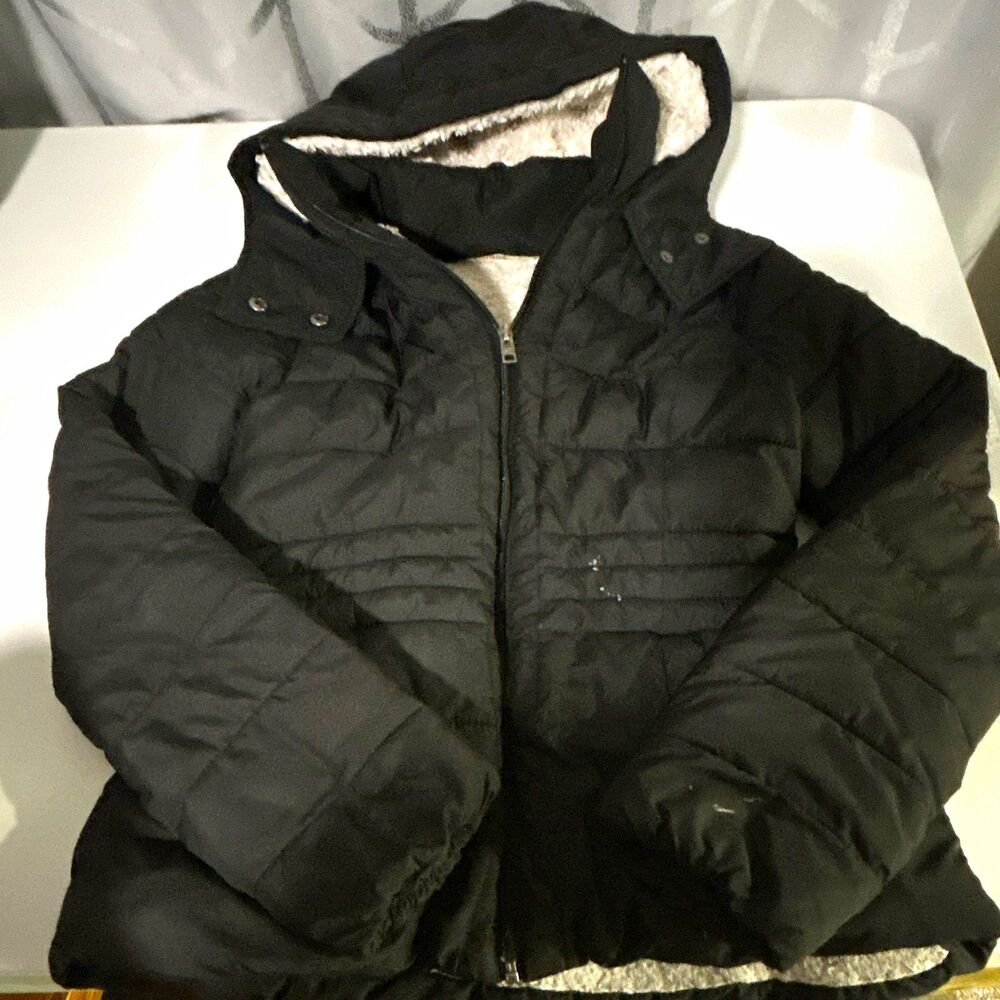 Hollister Women’s Black Quilted Hooded Puffer Jacket Full Zip - Size S